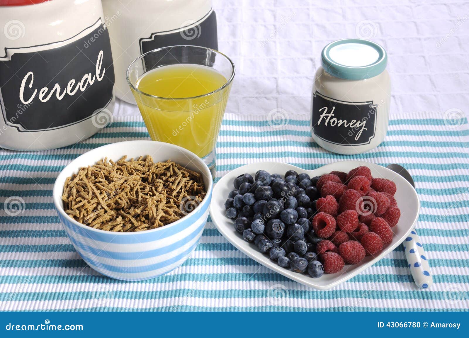 Healthy Diet High Dietary Fiber Breakfast Stock Photo - Image of berry