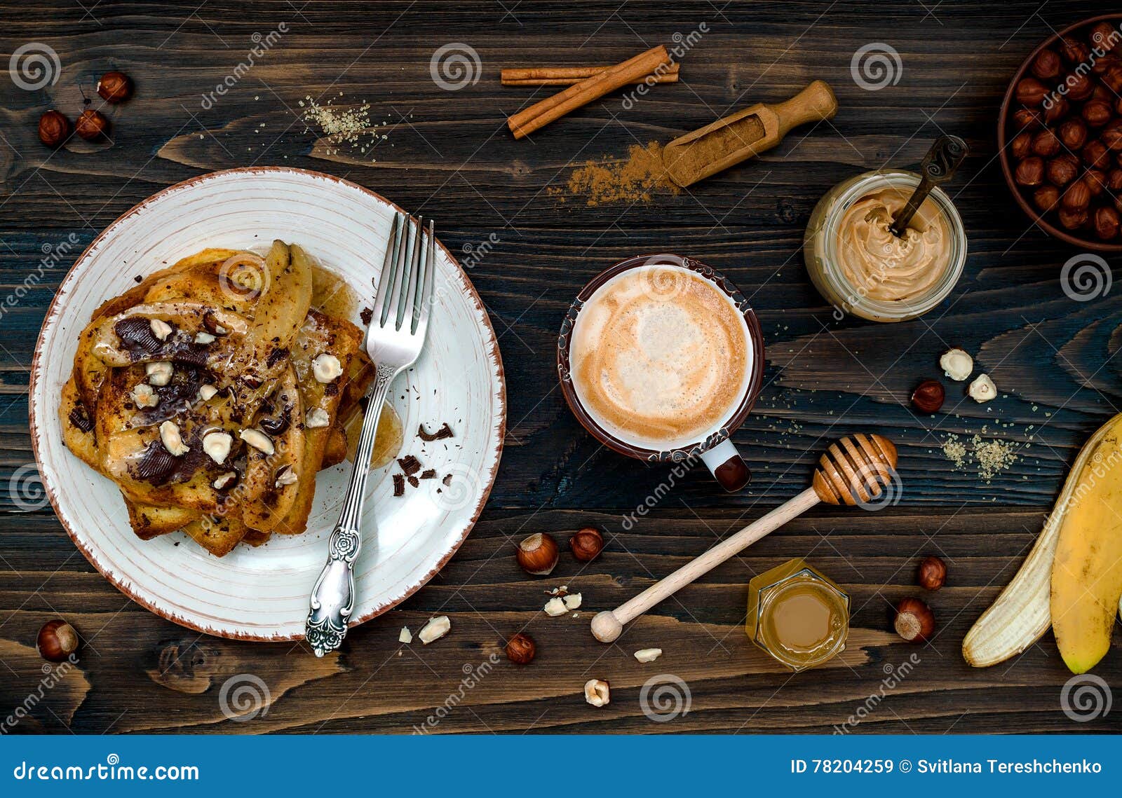 Healthy Fall And Winter Breakfast. Vegan Vanilla French Toast With Caramelized Bananas, Raw Dark Healthy Fall And Winter Breakfast. Vegan Vanilla French Toast With Caramelized Bananas, Raw Dark