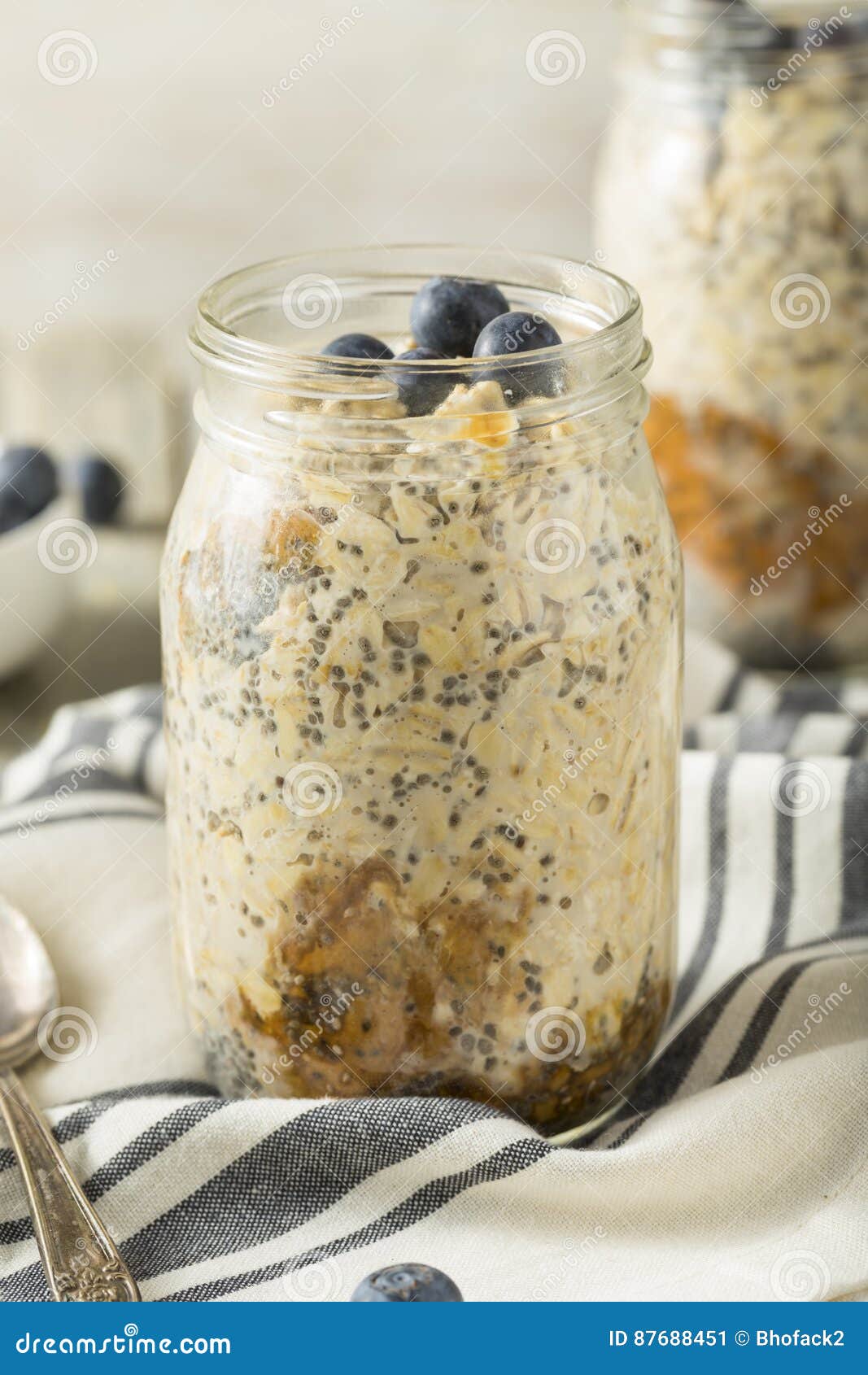 healthy homemade overnight oats oatmeal