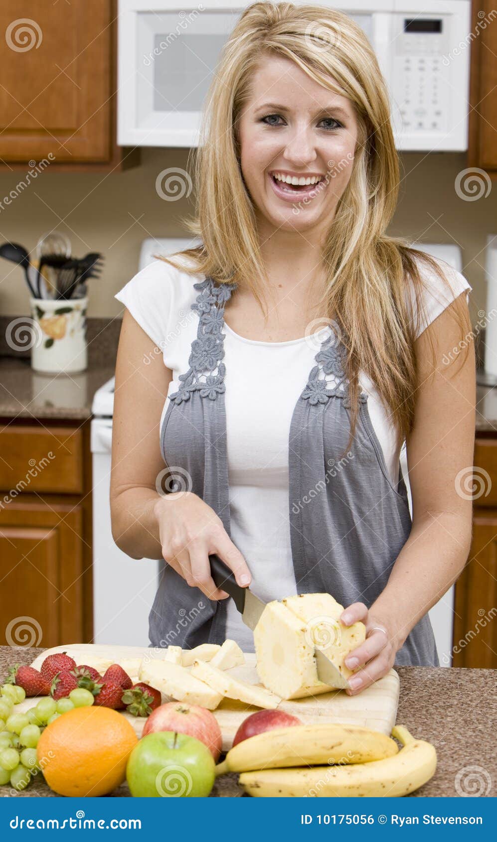 8,951 Cutting Up Fruit Stock Photos Free & RoyaltyFree Stock Photos