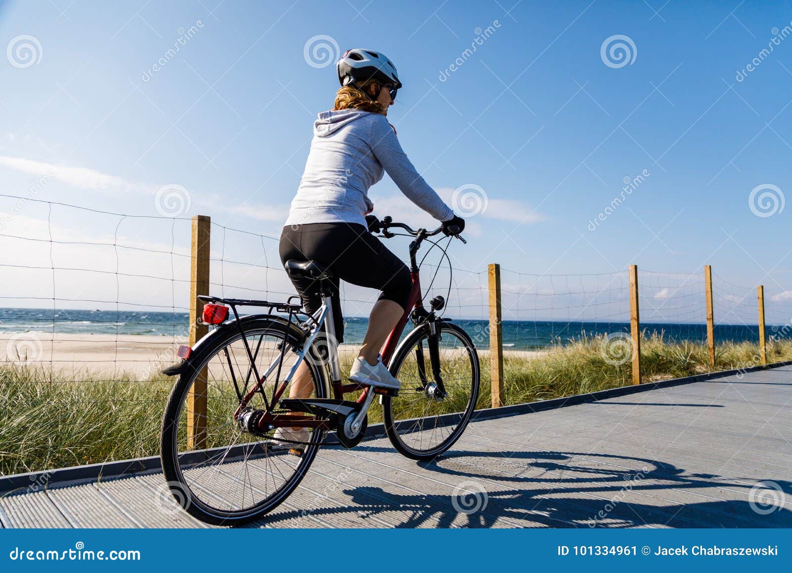 Healthy Lifestyle Mid Aged Woman Riding Bicycles Stock Image Image Of Girl Bicyclist 101334961