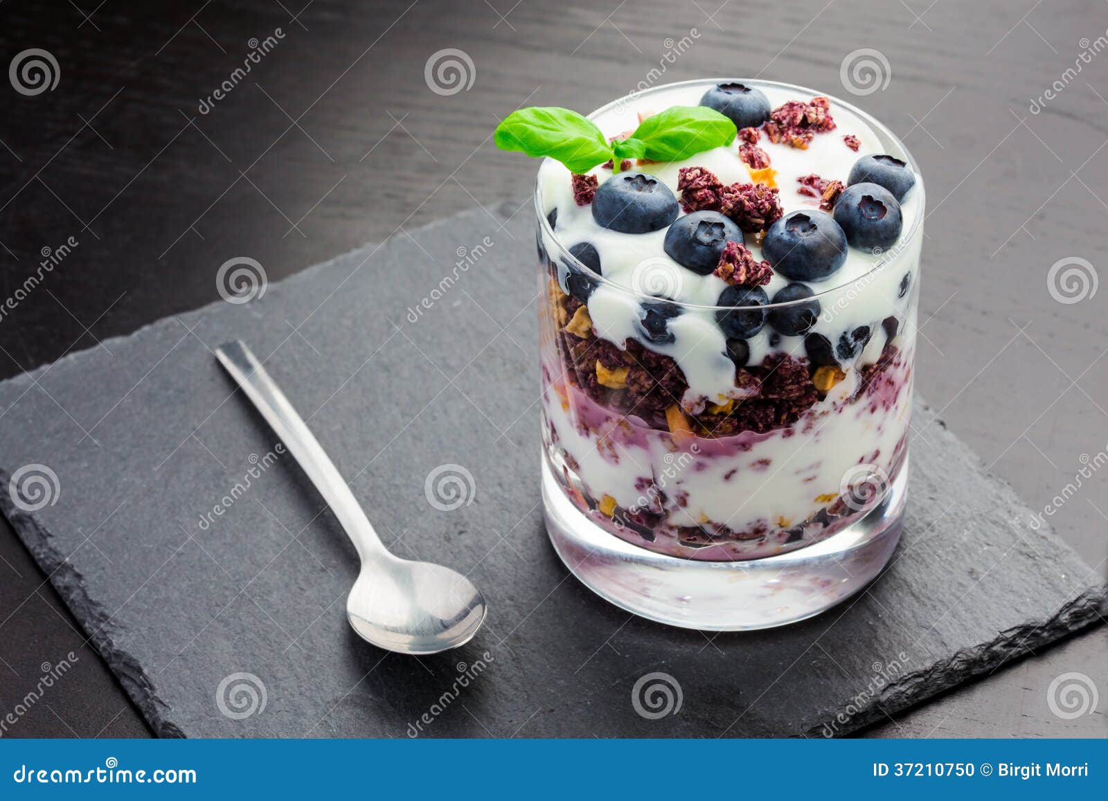 healthy meal with berries and yoghurt