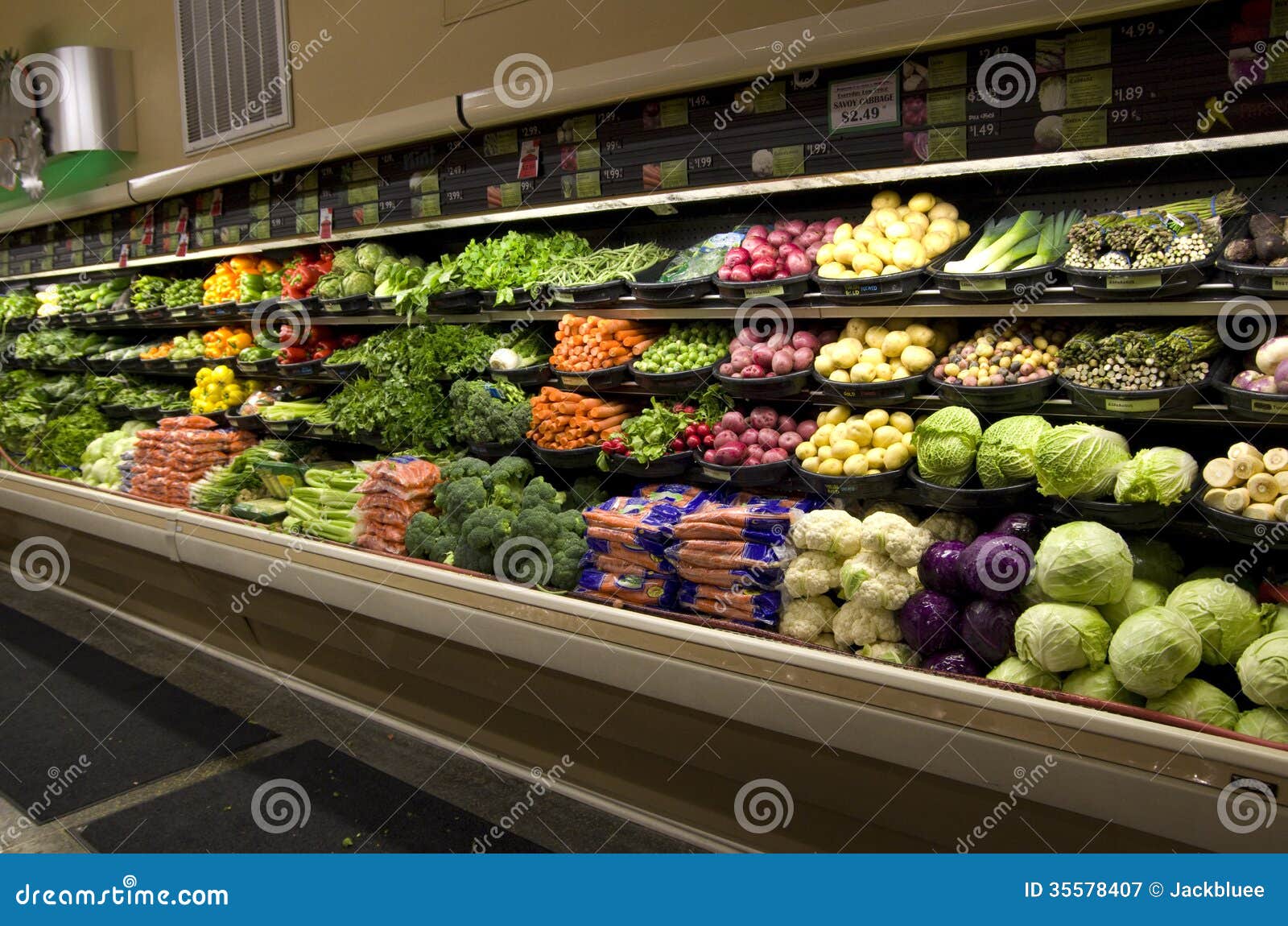 healthy vegetables grocery store
