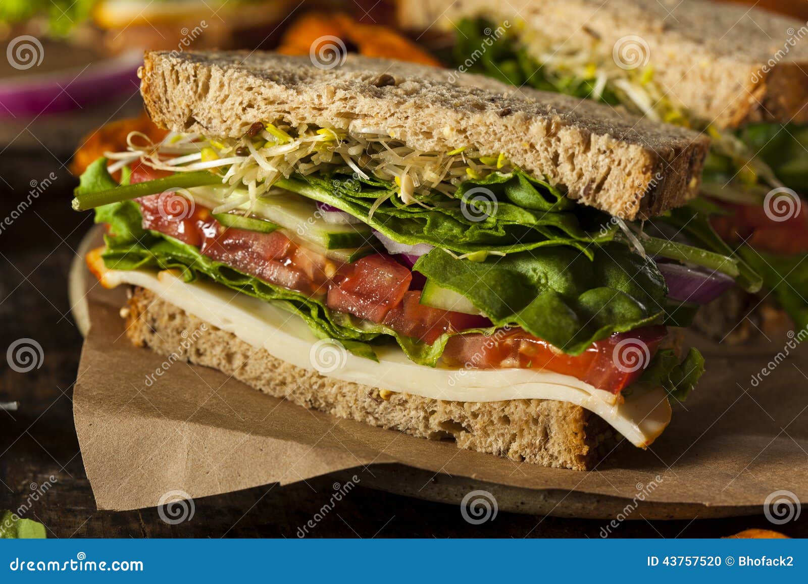 Healthy Vegetarian Veggie Sandwich Stock Photo - Image of salad, green