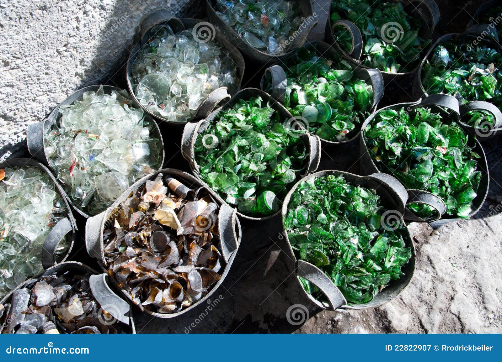 Hebron Glass Factory stock image. Image of palestinian 22822907