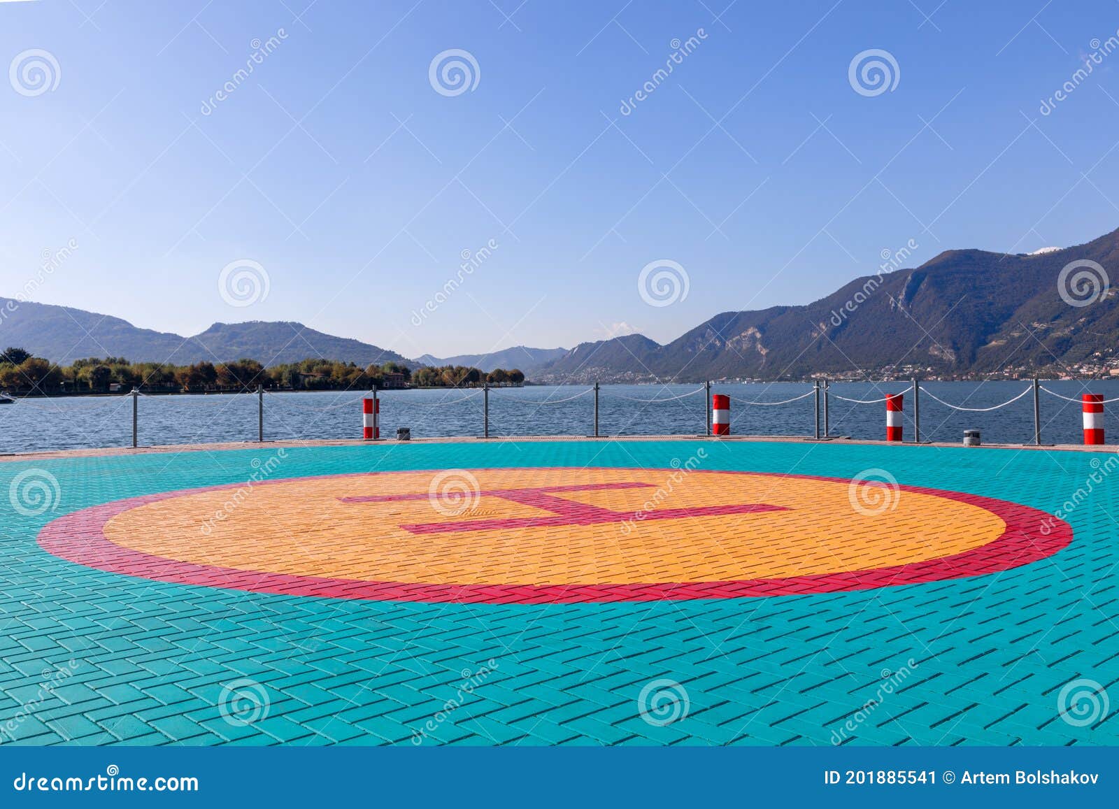 Helipad. Lakeside Helicopter Landing Pad, Heliport Stock Image Image