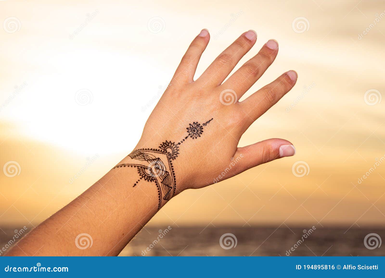 Henna Tattoo Painting on the Hand Stock Photo - Image of hennacopy,  beautiful: 194895816