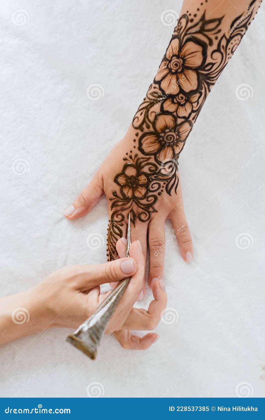 Person with mehndi fingers tattoo photo – Free Grey Image on Unsplash