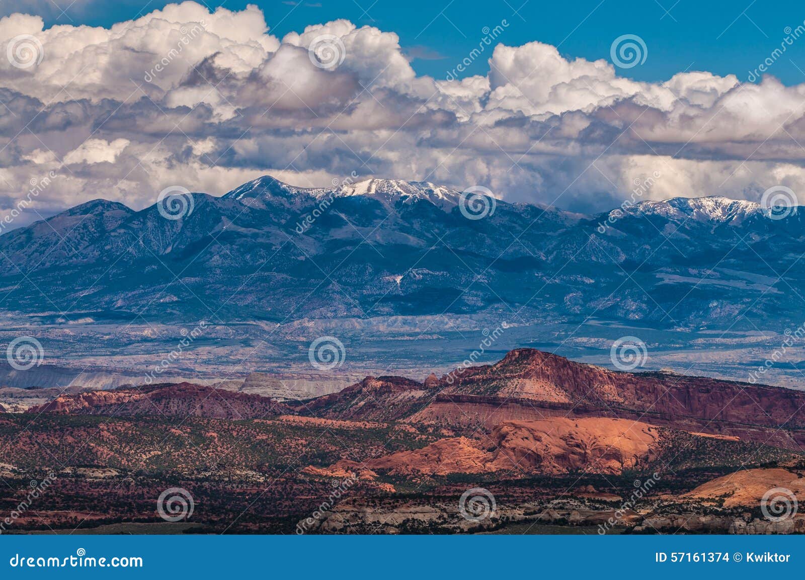 Henry Mountains stockfoto. Bild von szenisch, landschaft 57161374