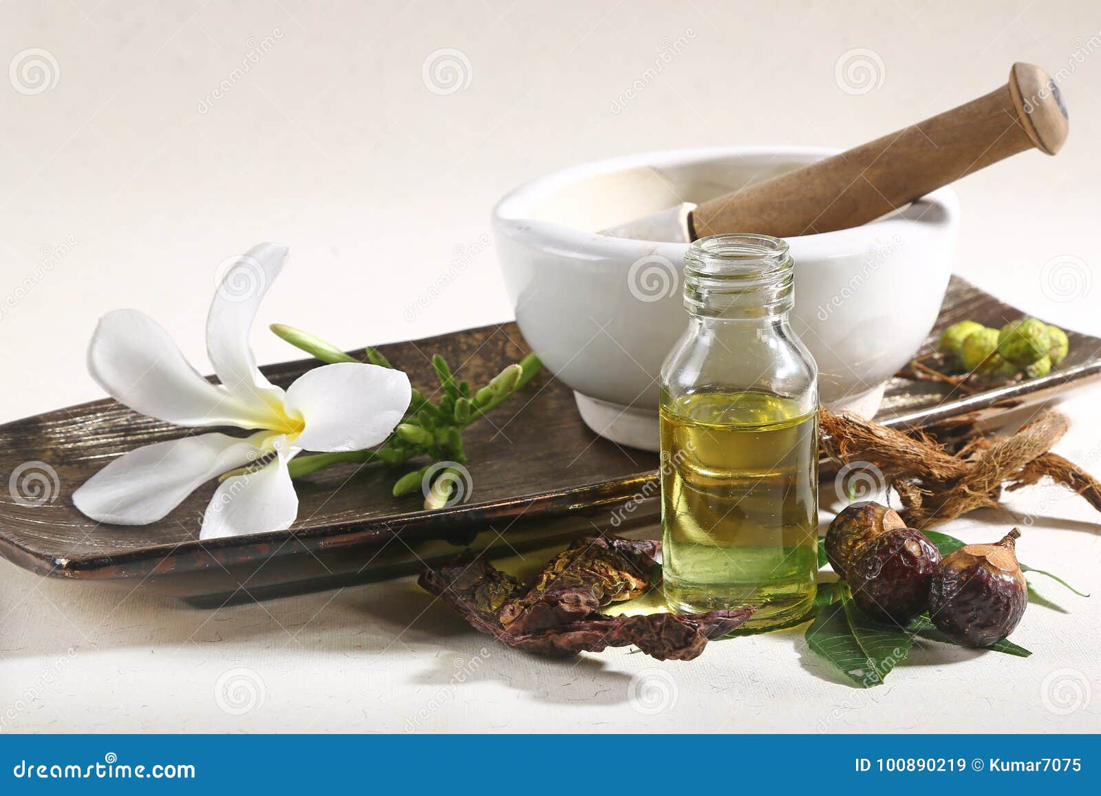 26,204 Herbal Hair Stock Photos - Free & Royalty-Free Stock Photos from  Dreamstime