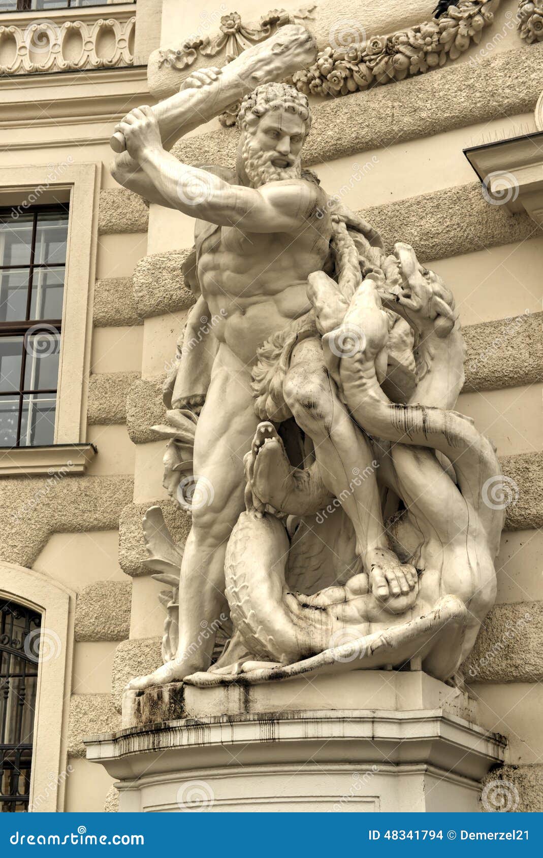 hercules statue - vienna, austria