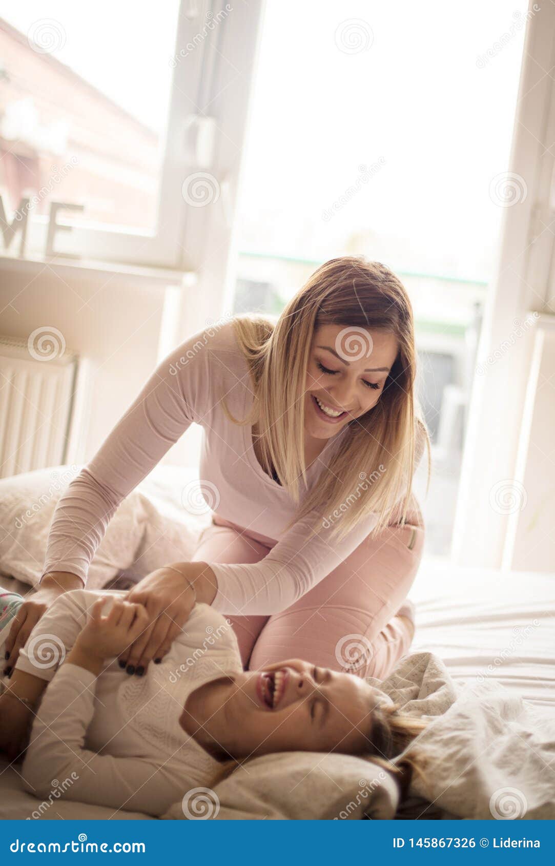 Pregnant Women Tickle