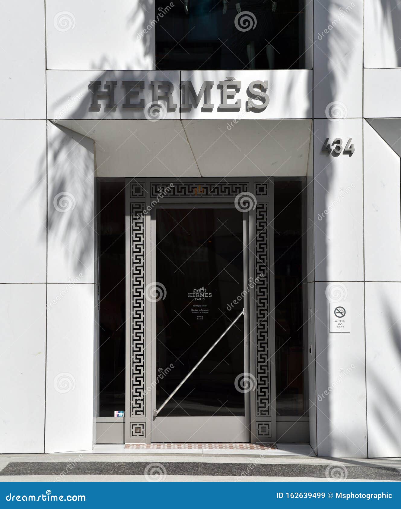 Hermes Store Beverly Hills editorial stock image. Image of cars - 162639499