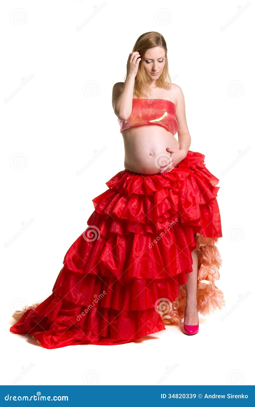 Hermoso Embarazo De Moda En Lujo Imagen de archivo - Imagen de embarazado, 34820339