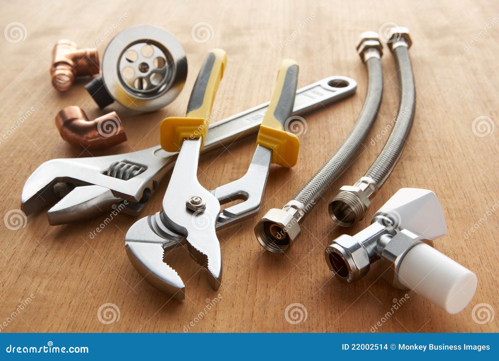 Herramientas Y Materiales De La Plomería Foto de archivo Imagen de
