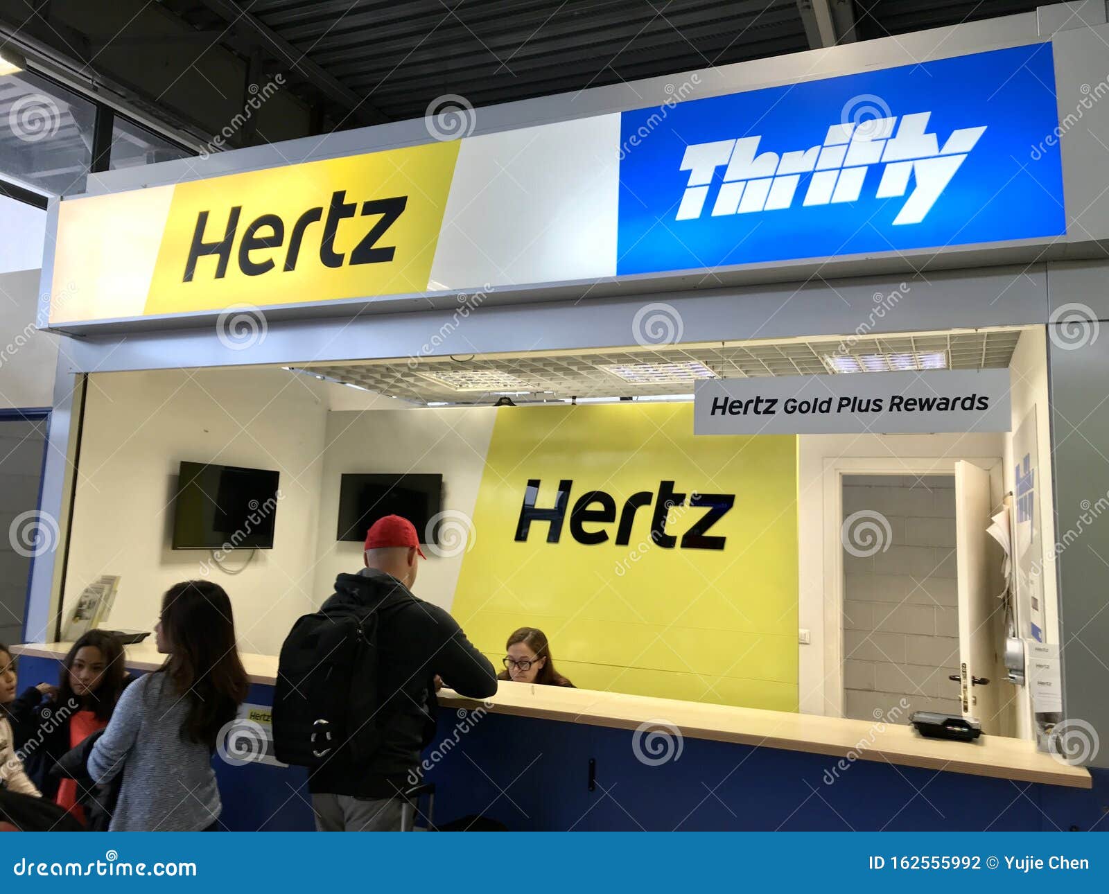 Hertz Car Rental Counter Stock Photos Download 17 Royalty Free