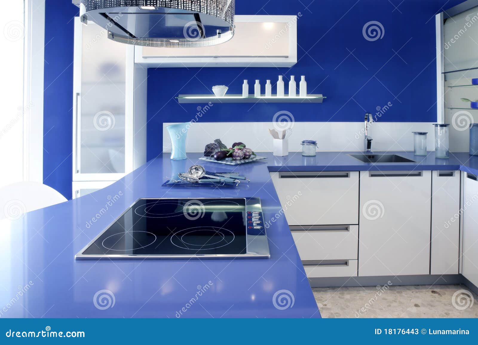 Binnenlands ontwerp van moderne witte keuken royalty vrije stock ...