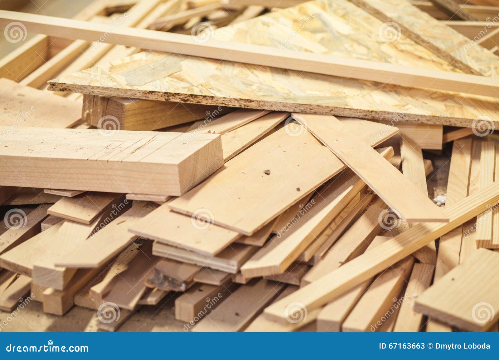 Het hout van het houtafval stock afbeelding. Image of logboek 67163663