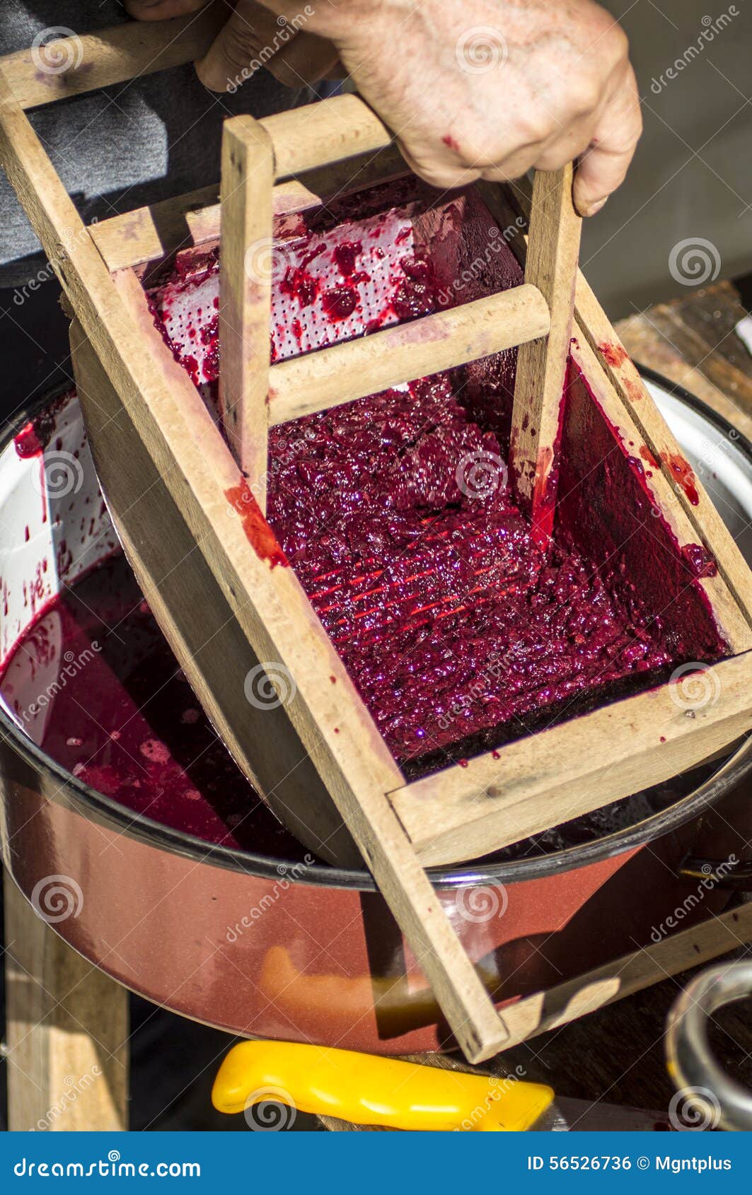 Het Maken Van Jam Op De Ouderwetse Manier Stock Foto Image of