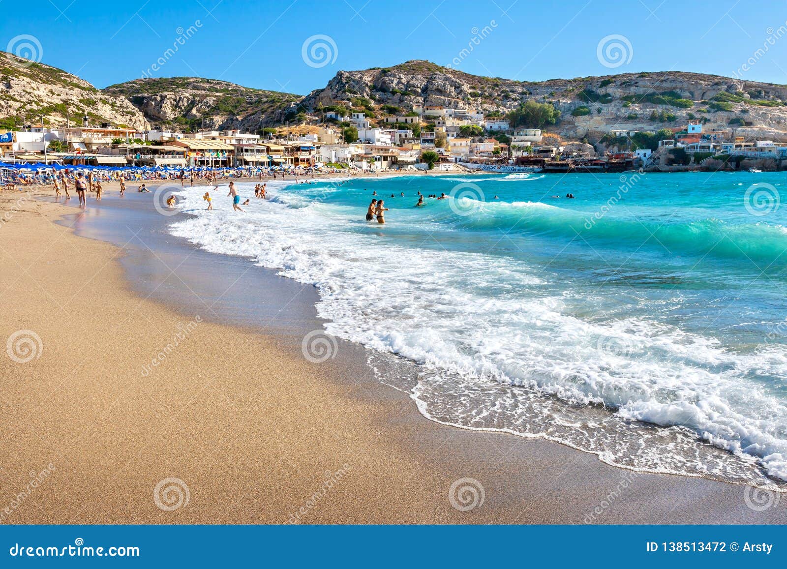 Het Strand  Van Matala  Kreta  Griekenland Redactionele 