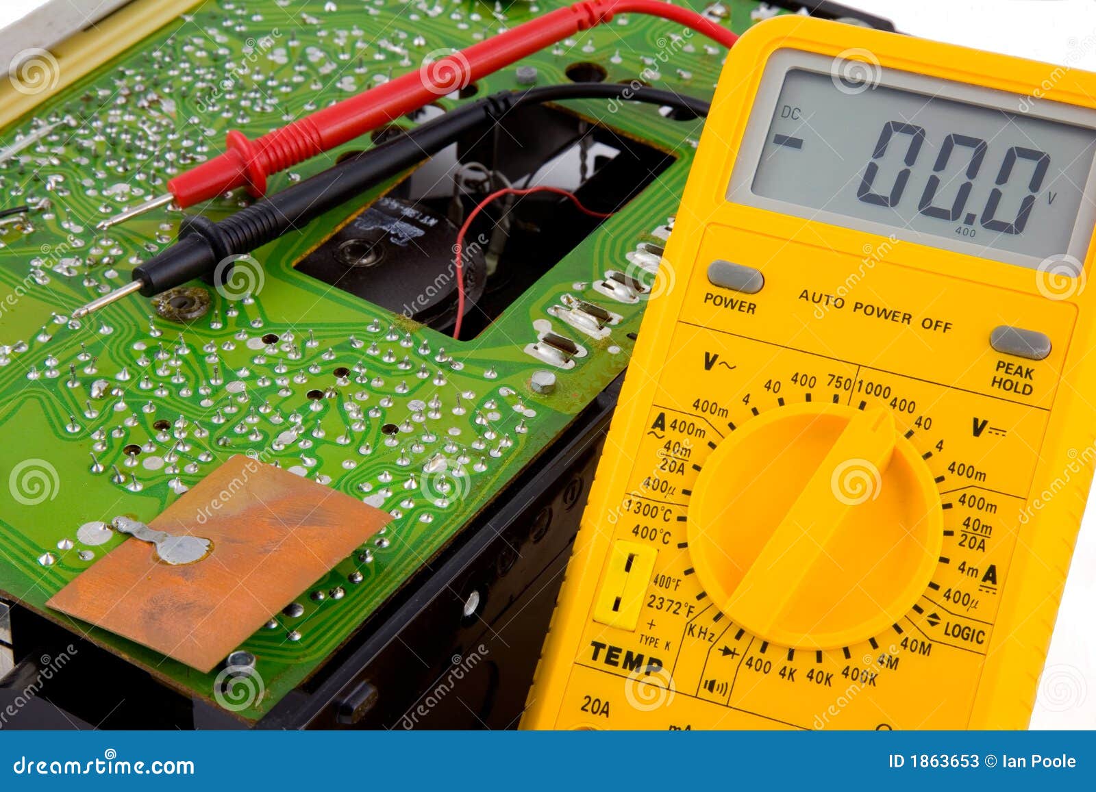 Het Testen Van Een Transistorradio Stock Afbeelding Image of