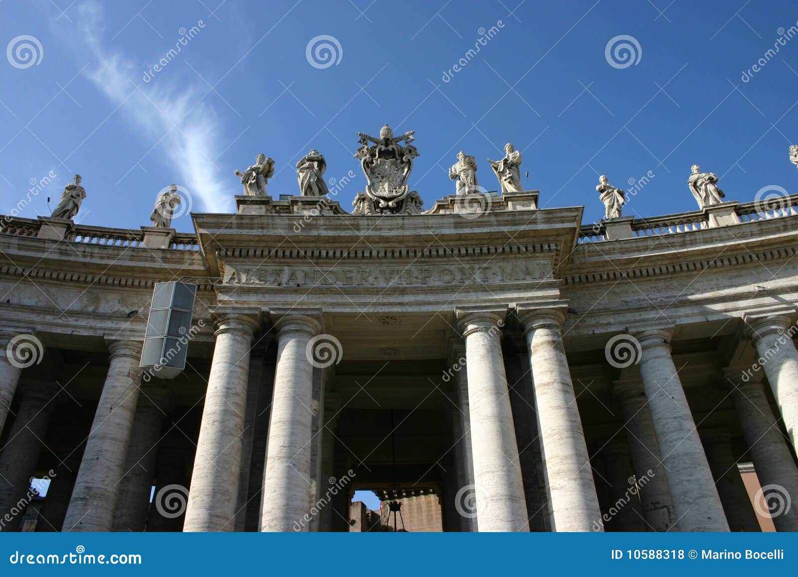 De kolommen van Bernini rond het vierkant van heilige peter in vaticanorepubliek, Italië