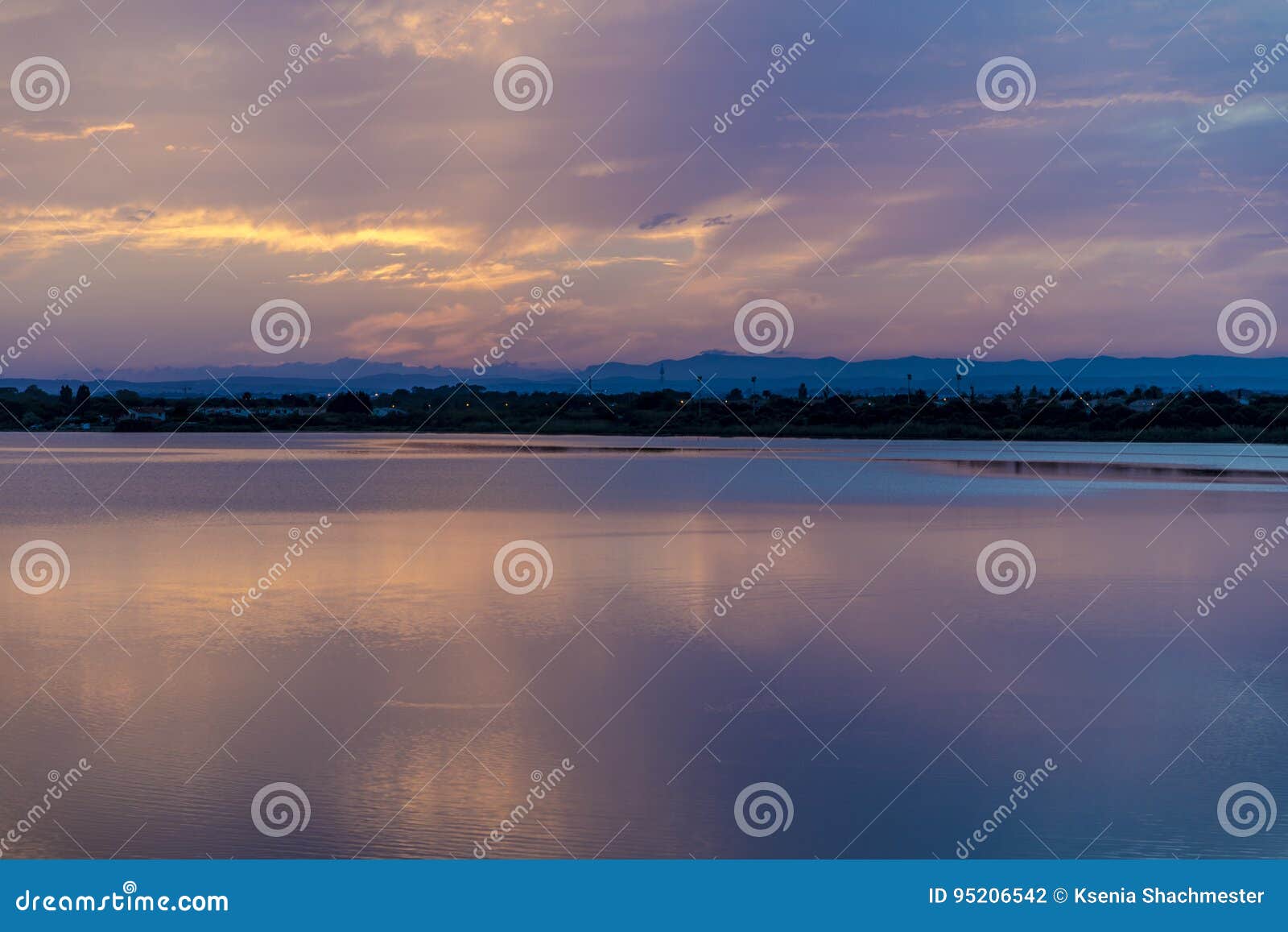 Heure Bleue Et Pourpre De Magie De Montpellier Photo Stock