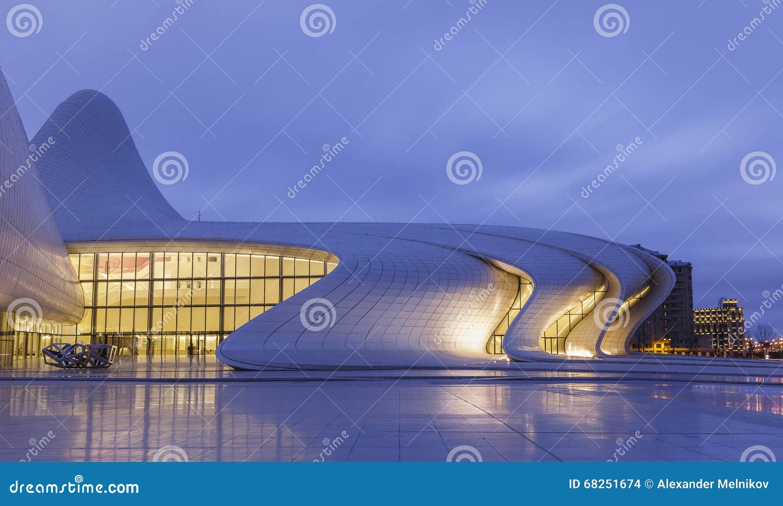 Heydar Aliyev Center in Baku.Azerbaijan Editorial Stock Image - Image ...