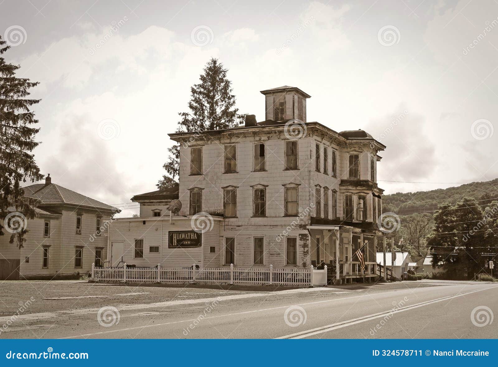 Hiawatha Inn in Truxton New York Stock Image Image of architecture