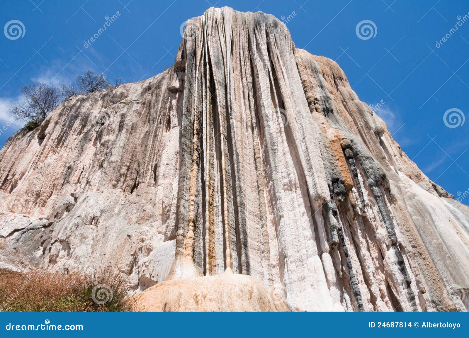 hierve el agua, petrified waterfall in oaxaca