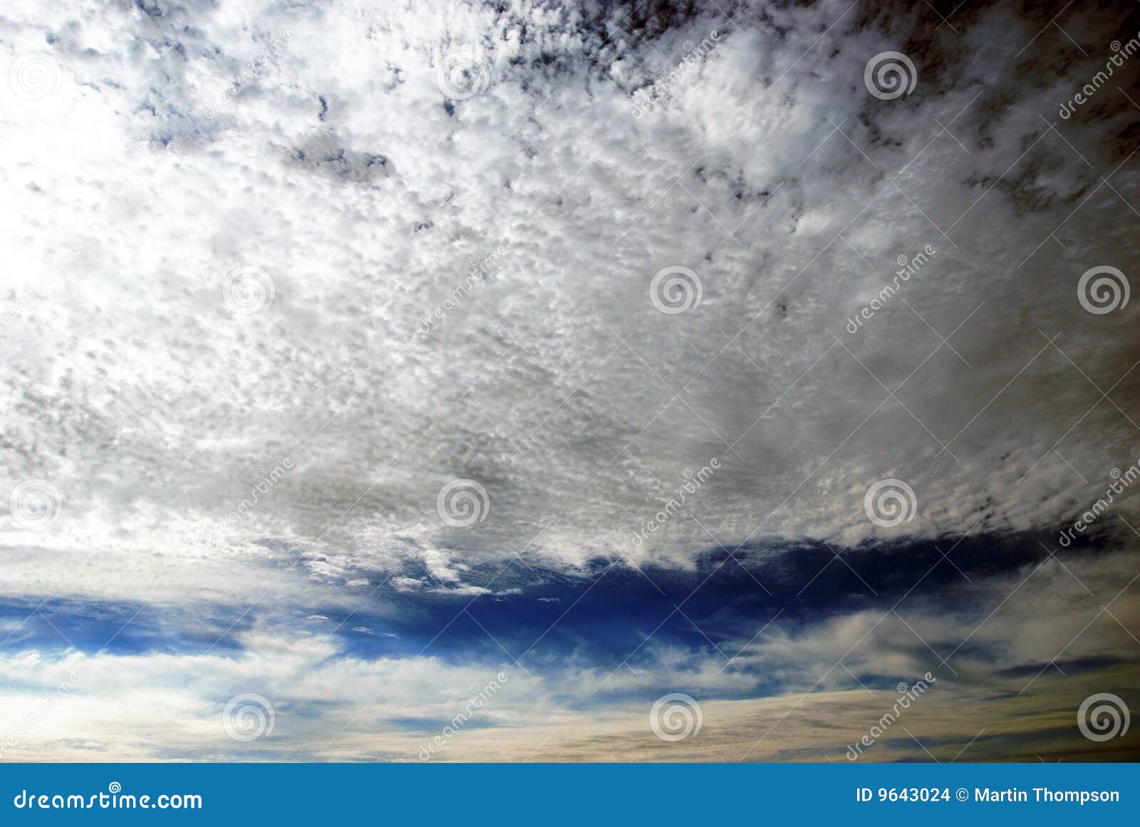 high altitude cirrus clouds