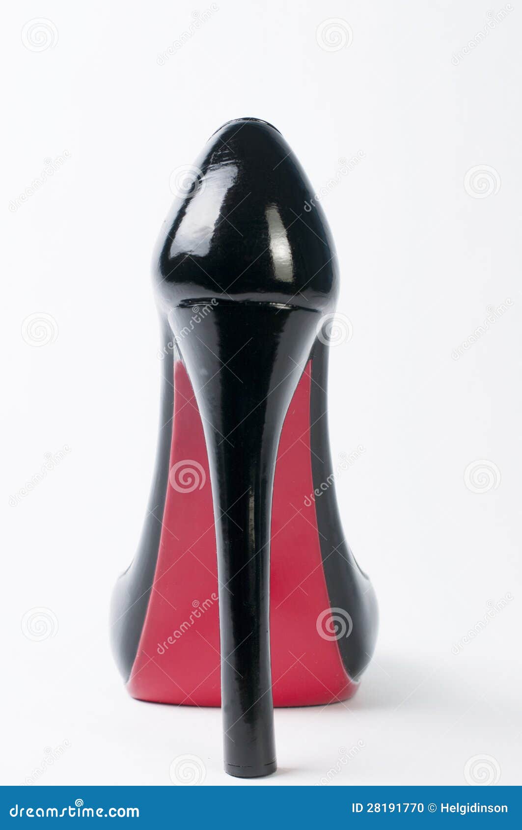 Red Shoe On A Black Reflective Surface Background, Pictures Of High Heel  Shoes, Shoes, High Heels Background Image And Wallpaper for Free Download