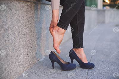 High Heels Shoe Feet Pain. Closeup of Woman Barefoot with Painful Toes ...