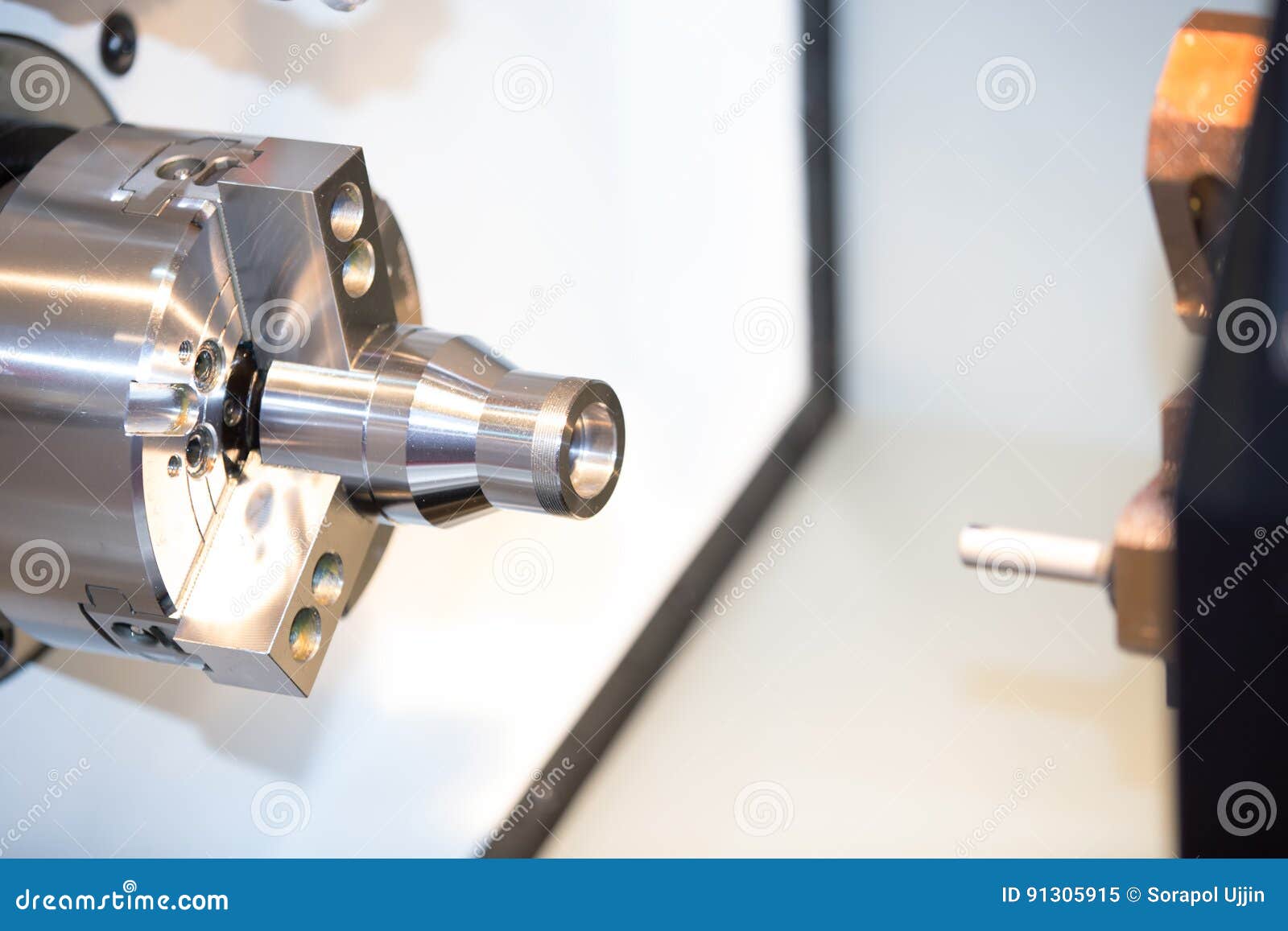 high precision automotive part manufacturing by high accuracy cnc machining machine