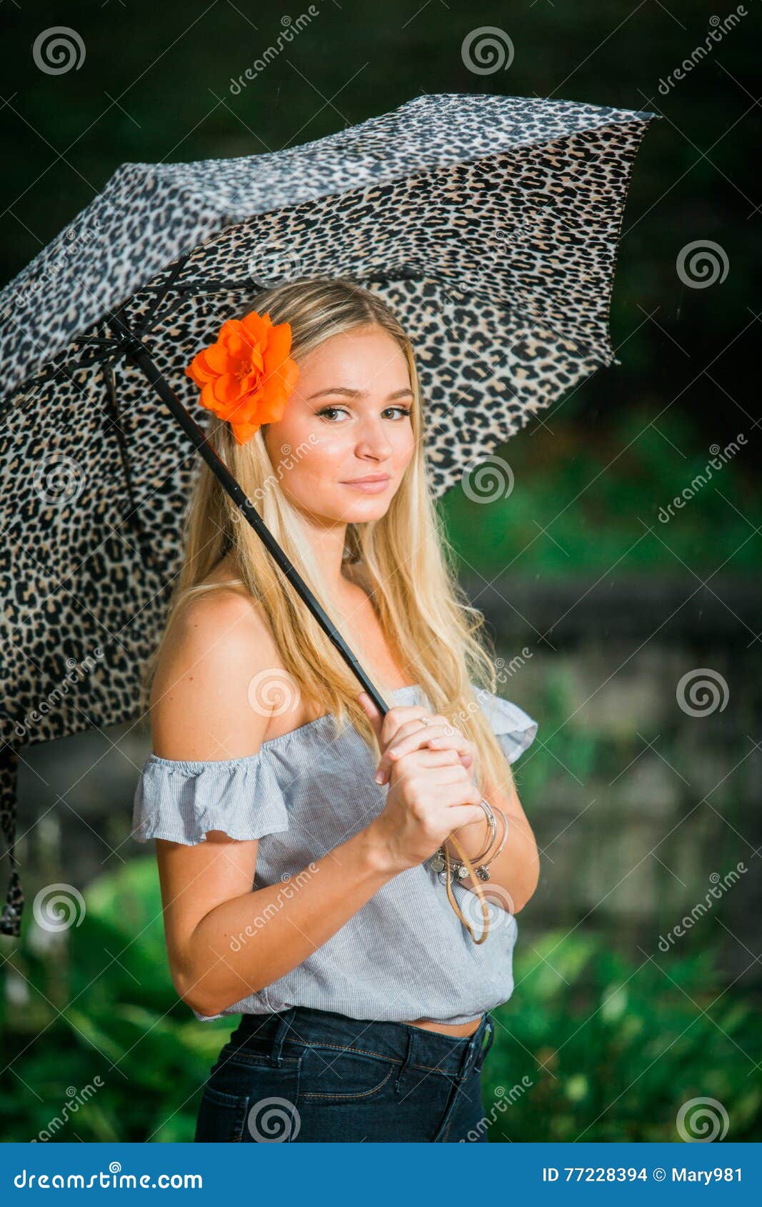 Umbrella Poses For Genesis 8 Female | Daz 3D