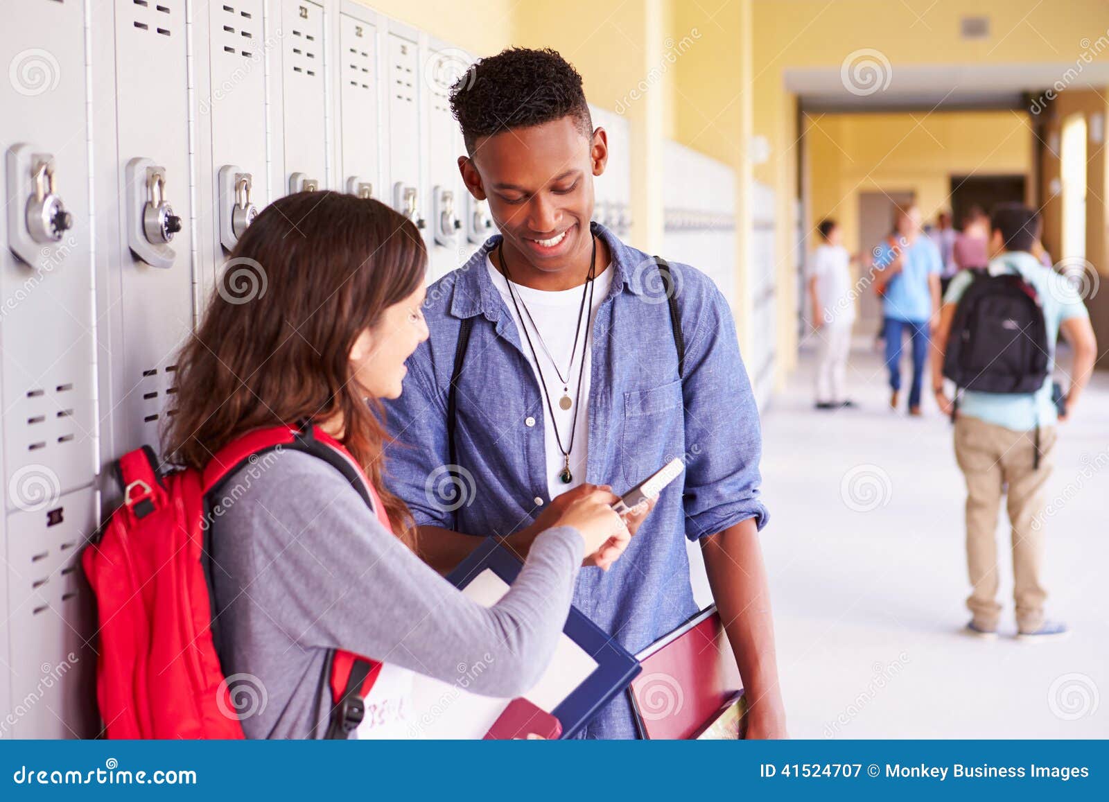 should schools have the right to search students lockers