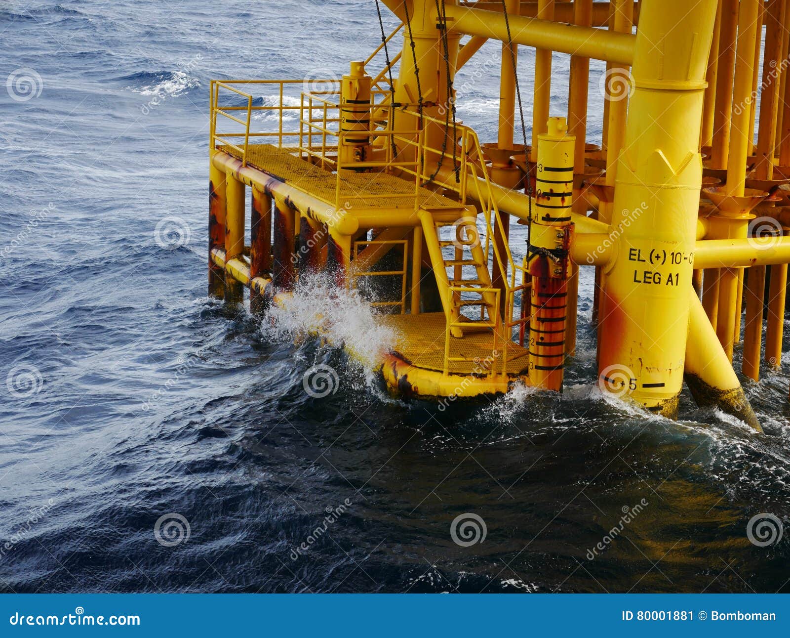 high wave hitting the boat landing and producing slots