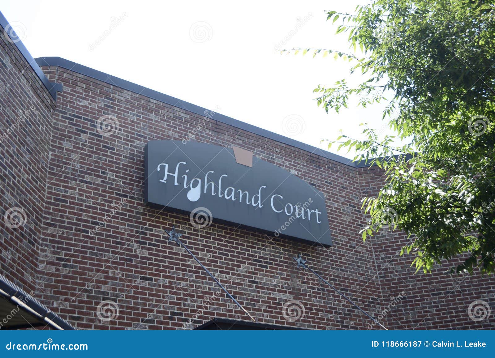 Highland Court Shopping Center Hernando Mississippi Editorial Highland Court Shopping Center Hernando Mississippi Editorial