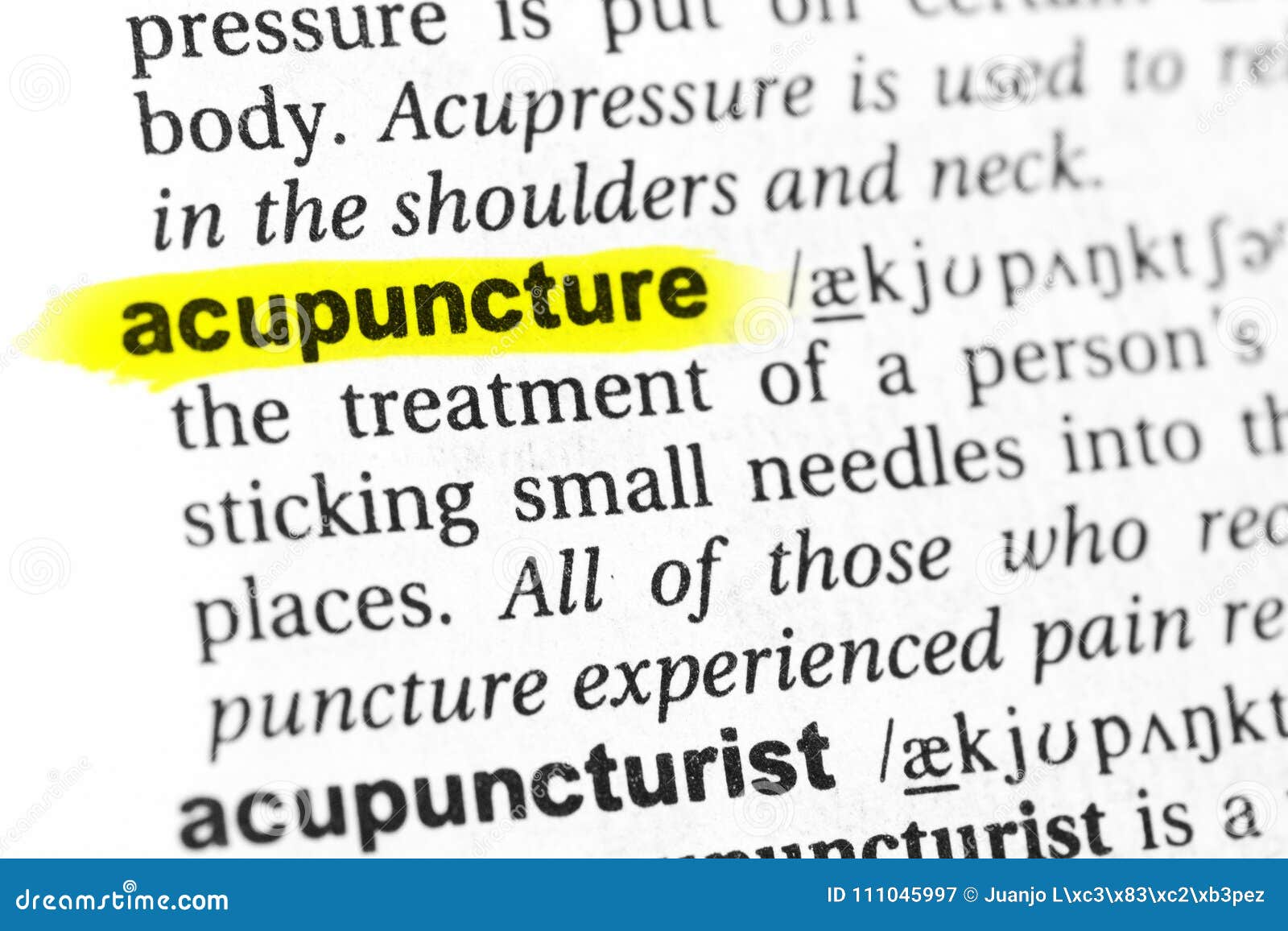 Highlighted English Word `acupuncture` and Its Definition in the