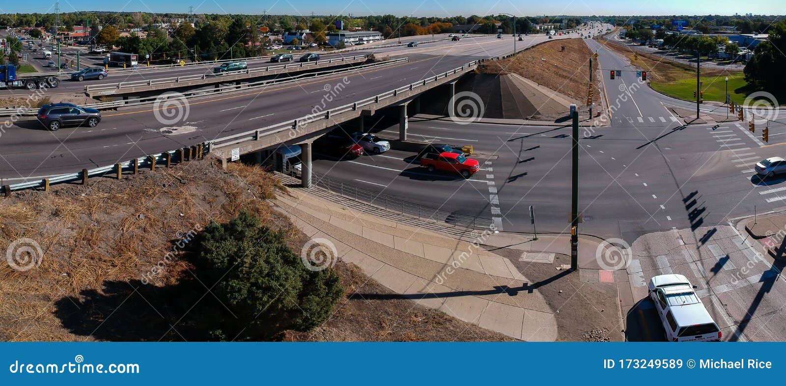 highway i70 in denver, colorado with traffic