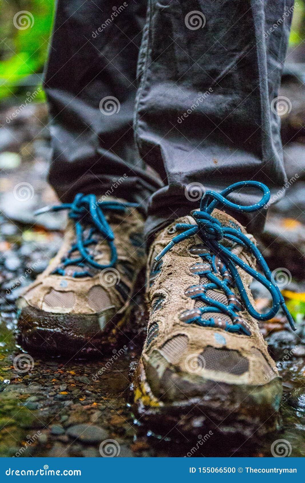 wet weather hiking boots