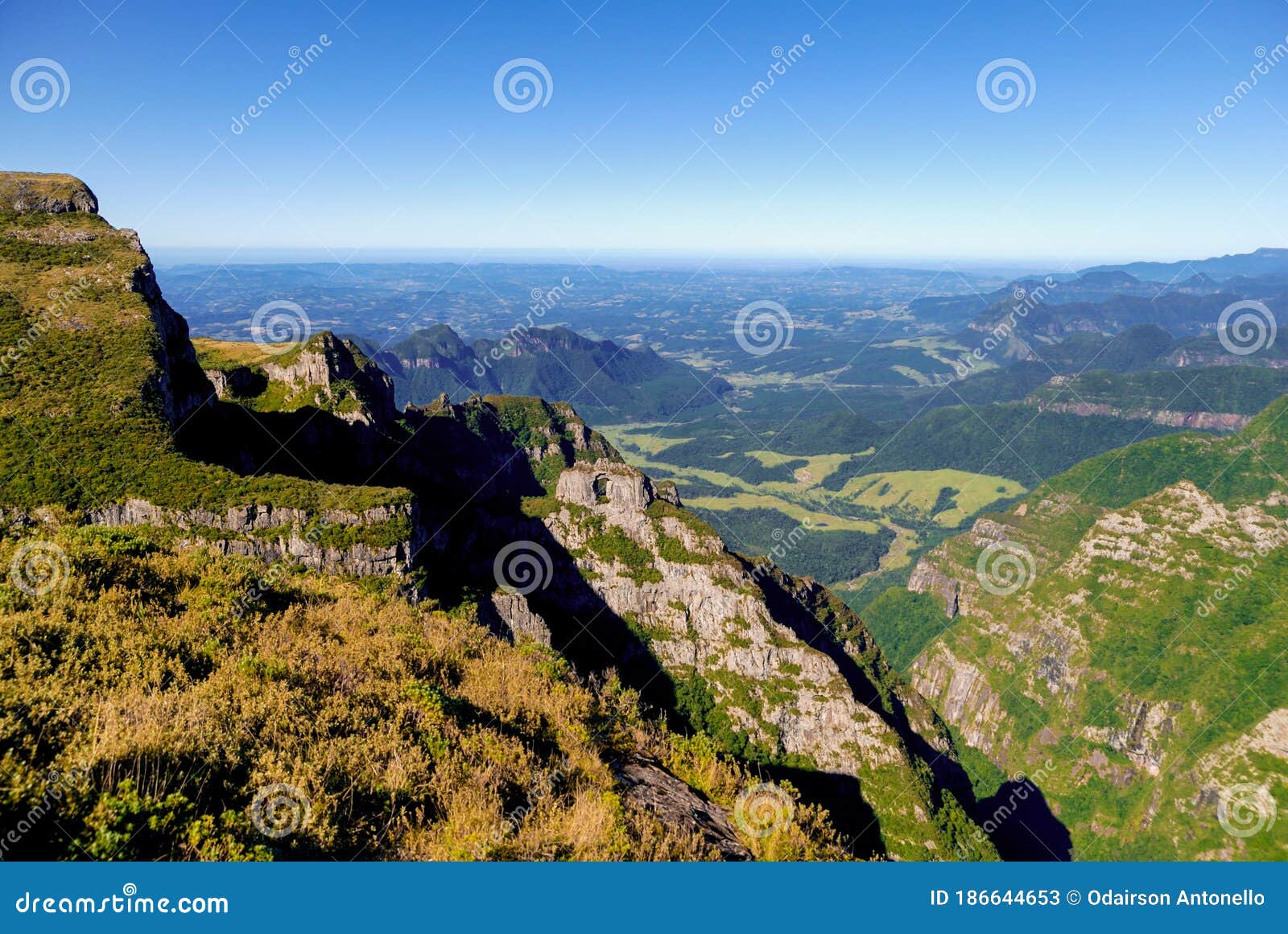 hill of the church, stone pierced natural monument, serra geral,