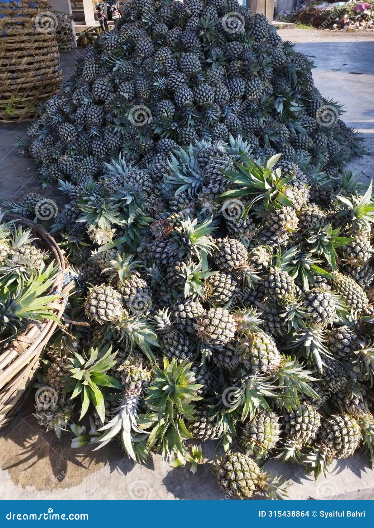 hilly green pineapple