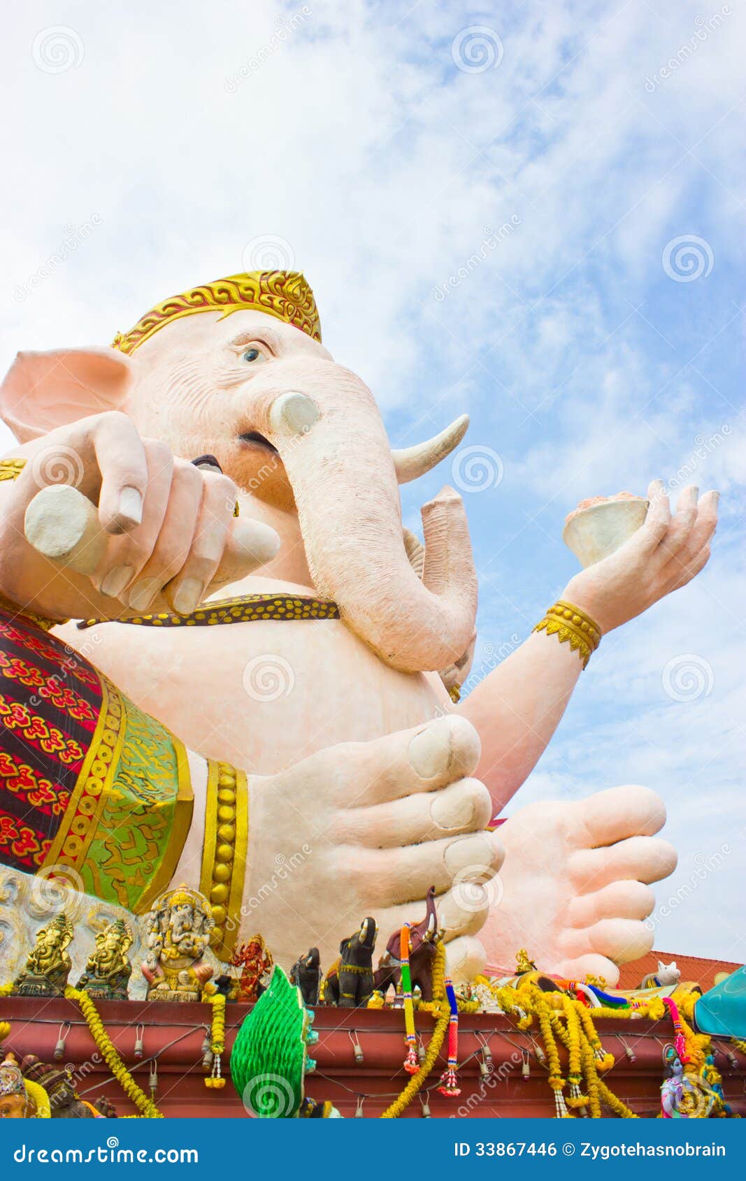 Hindu God Statue in Thai Public Temple. Stock Photo - Image of ...