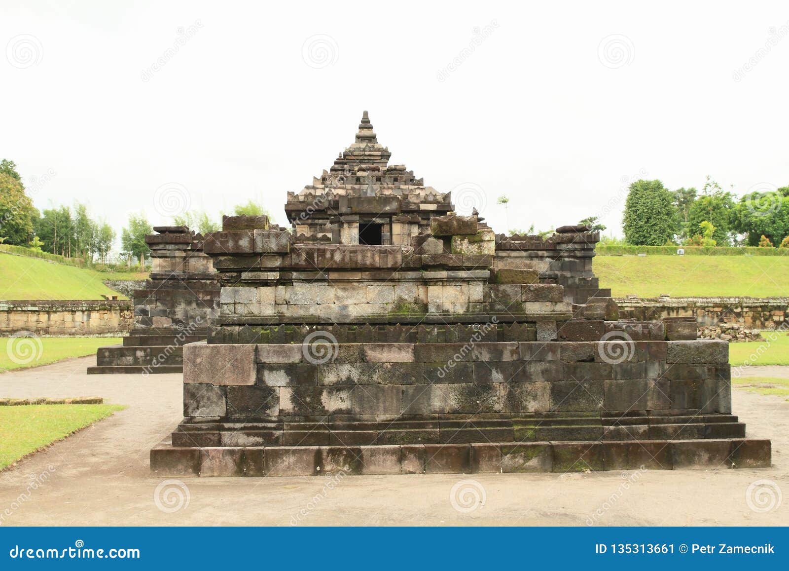 hindu temple sambisari - central part