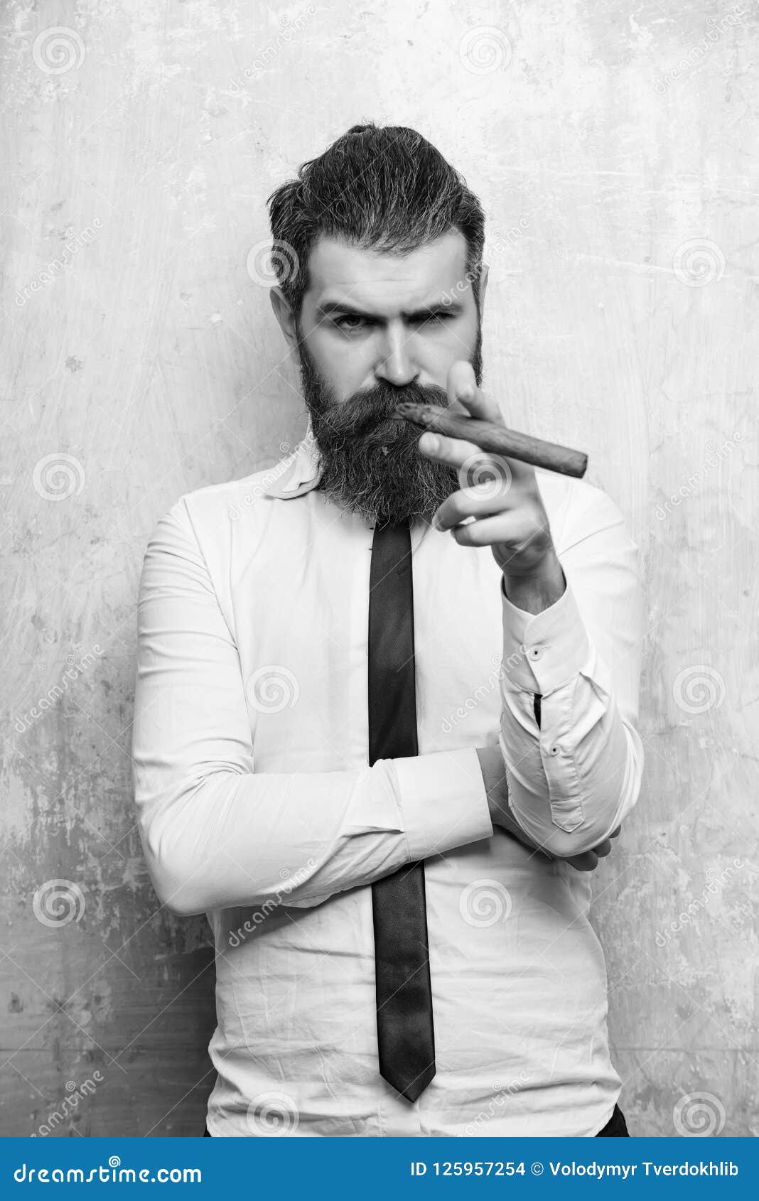 Bearded Man on Serious Face Smoking Cigar Stock Photo - Image of retro,  habit: 125957254