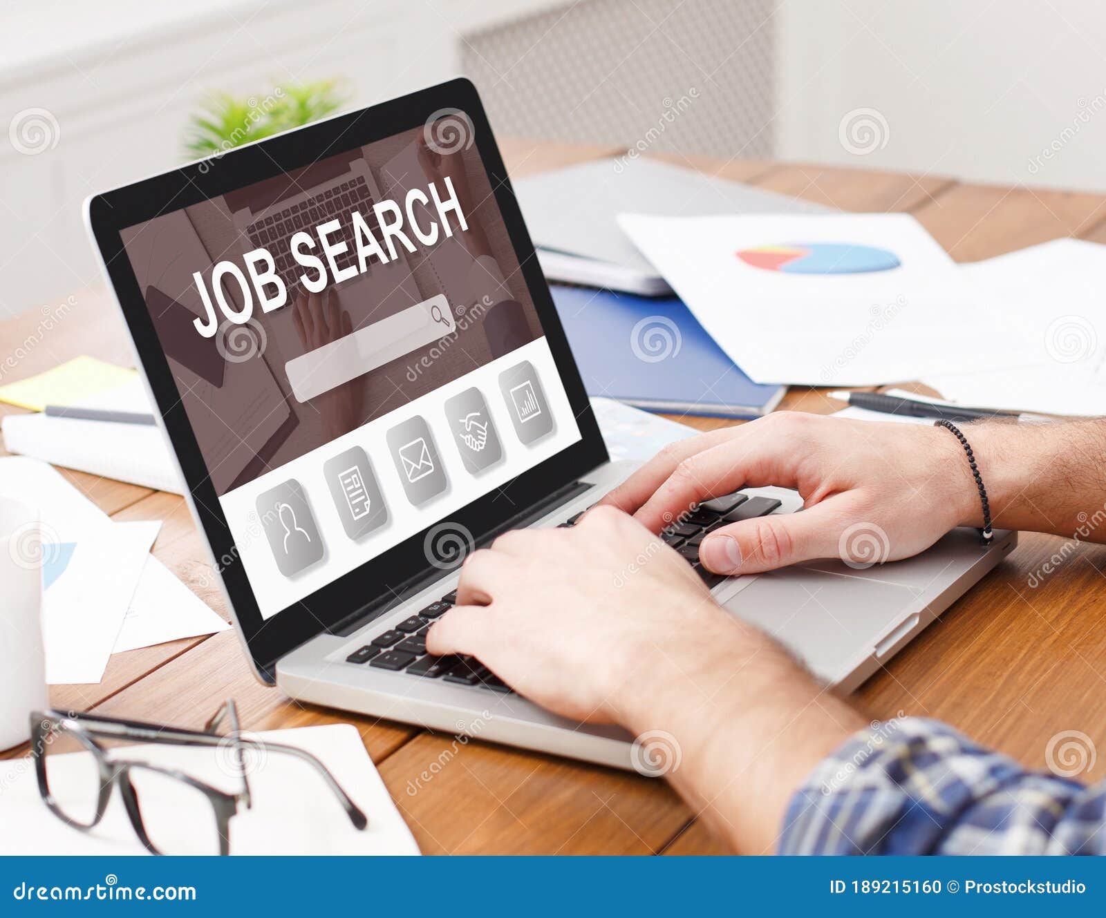 Prodavačka Keramiky Job Kristýna Hlavatá Praha