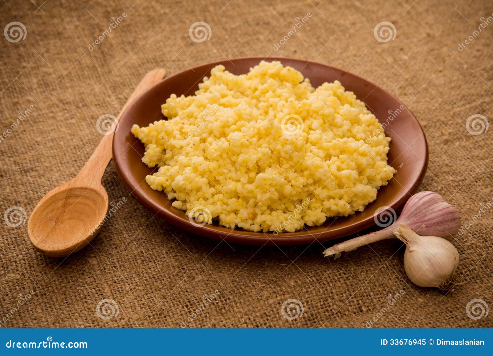 Hirsebrei stockbild. Bild von afrika, geschmack, knoblauch - 33676945