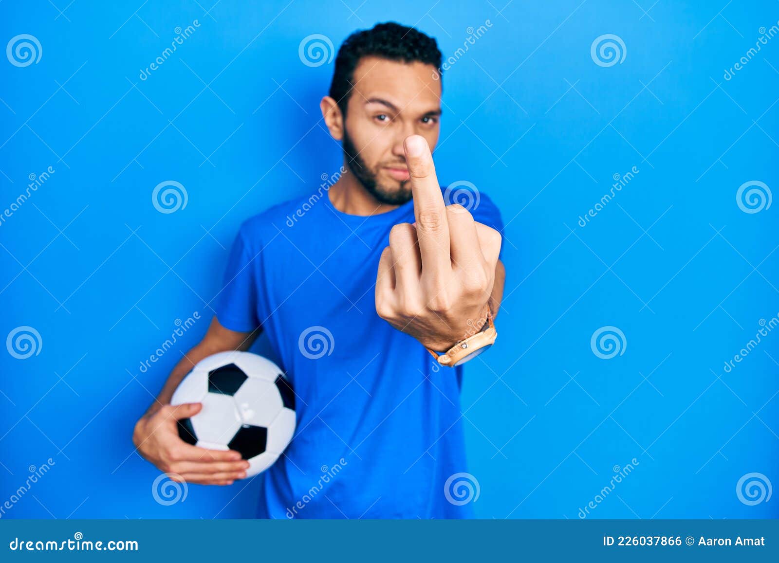 Wütende Person, Die Mittelfinger Im Auto Zeigt Stockfoto - Bild