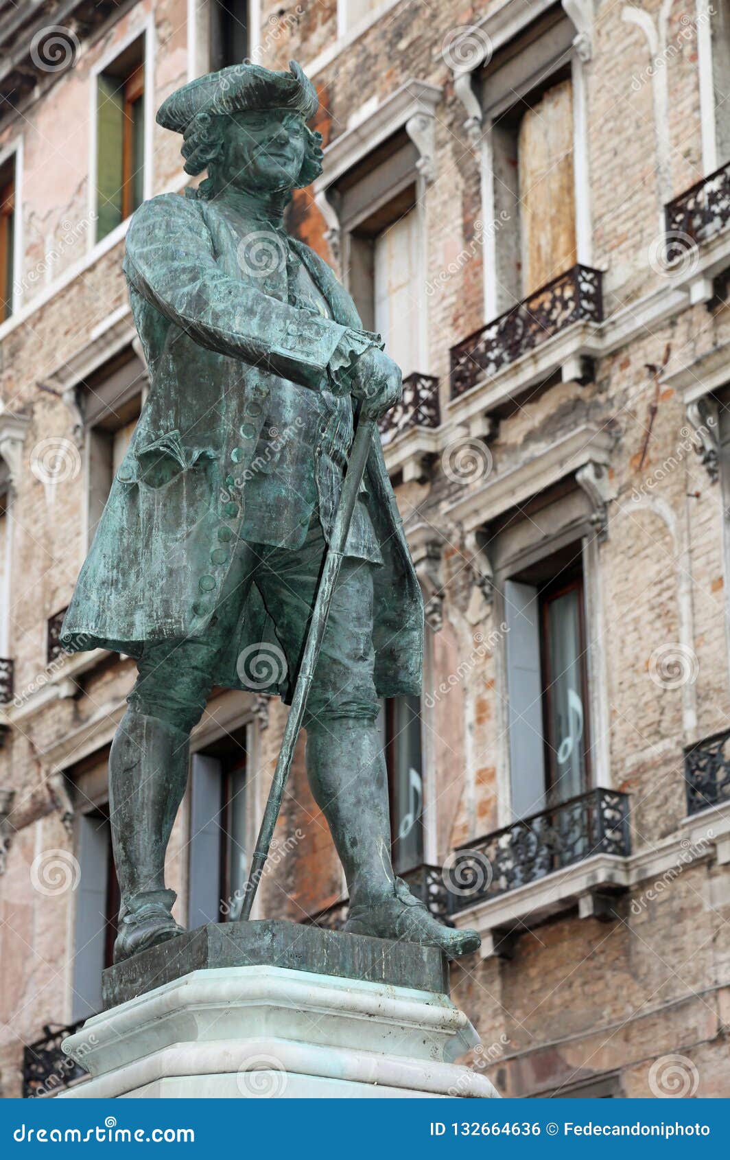 historic monument to the playwright carlo goldoni in the piazza